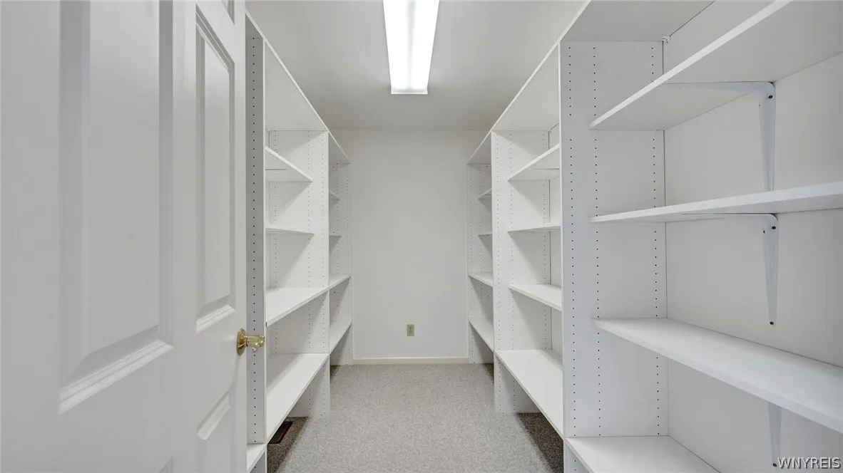 28 Highland Drive, Aurora, New York 14052, Aurora, New York 14052, 5 Bedrooms Bedrooms, 10 Rooms Rooms,3 BathroomsBathrooms,Residential,Closed,28 Highland Drive, Aurora, New York 14052,0,B1552266
