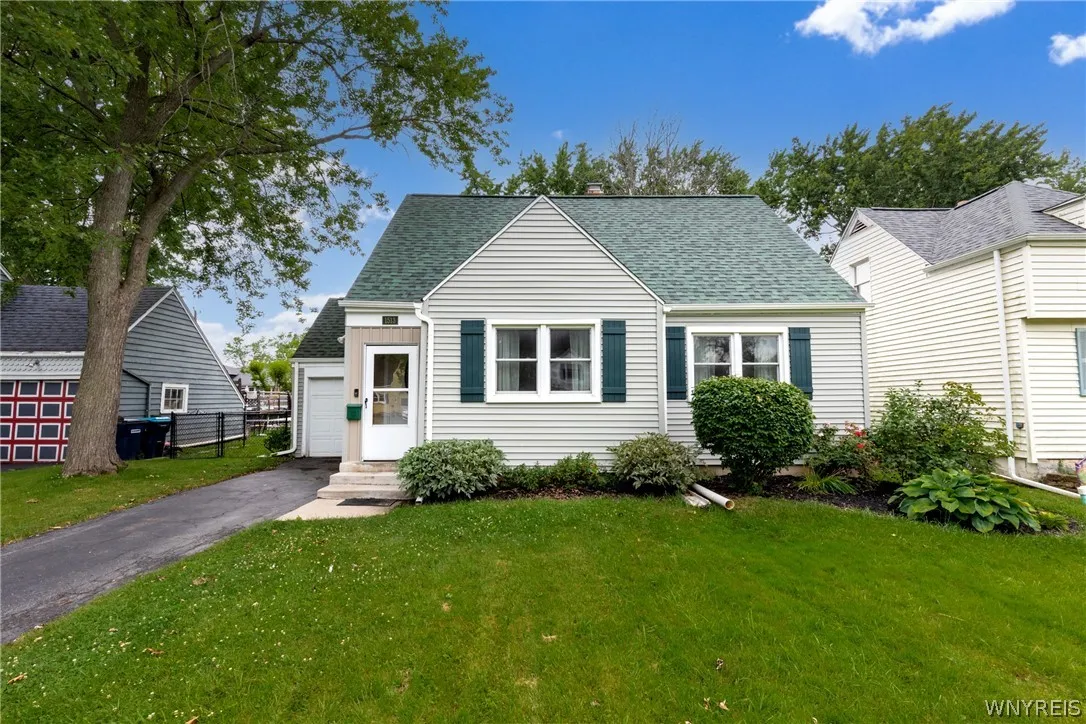 1513 Love Road, Grand Island, New York 14072, Grand Island, New York 14072, 4 Bedrooms Bedrooms, 7 Rooms Rooms,1 BathroomBathrooms,Residential,Closed,1513 Love Road, Grand Island, New York 14072,0,B1551437