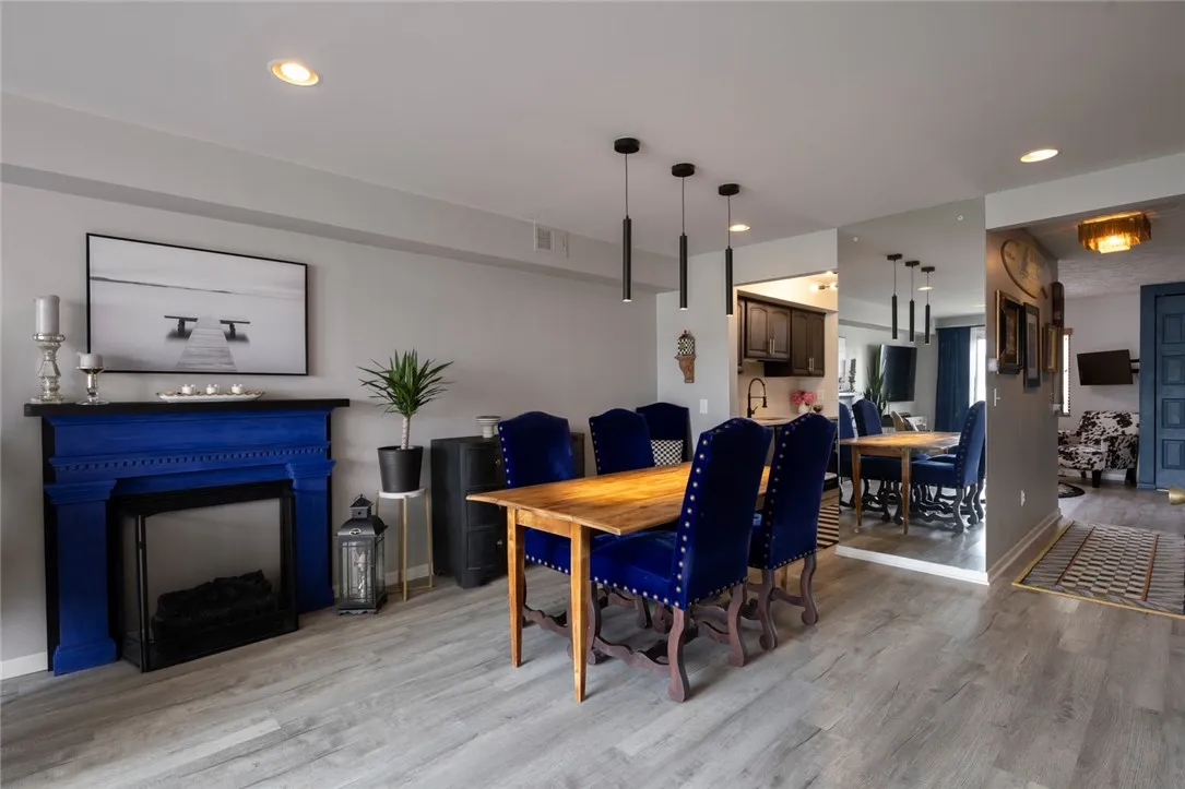 318 Bay Village Drive, Irondequoit, New York 14609, Irondequoit, New York 14609, 2 Bedrooms Bedrooms, 5 Rooms Rooms,2 BathroomsBathrooms,Residential,Closed,318 Bay Village Drive, Irondequoit, New York 14609,0,R1553036
