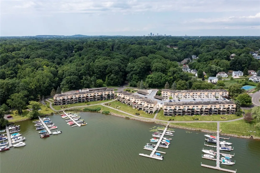 318 Bay Village Drive, Irondequoit, New York 14609, Irondequoit, New York 14609, 2 Bedrooms Bedrooms, 5 Rooms Rooms,2 BathroomsBathrooms,Residential,Closed,318 Bay Village Drive, Irondequoit, New York 14609,0,R1553036