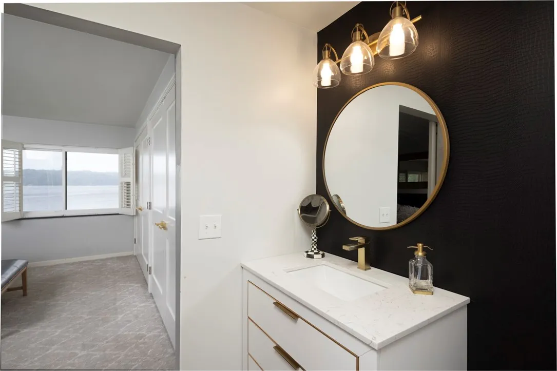 318 Bay Village Drive, Irondequoit, New York 14609, Irondequoit, New York 14609, 2 Bedrooms Bedrooms, 5 Rooms Rooms,2 BathroomsBathrooms,Residential,Closed,318 Bay Village Drive, Irondequoit, New York 14609,0,R1553036