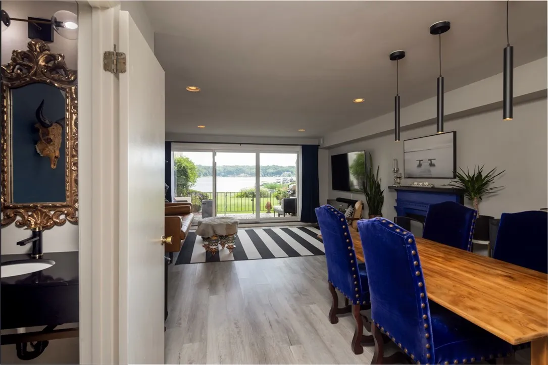 318 Bay Village Drive, Irondequoit, New York 14609, Irondequoit, New York 14609, 2 Bedrooms Bedrooms, 5 Rooms Rooms,2 BathroomsBathrooms,Residential,Closed,318 Bay Village Drive, Irondequoit, New York 14609,0,R1553036