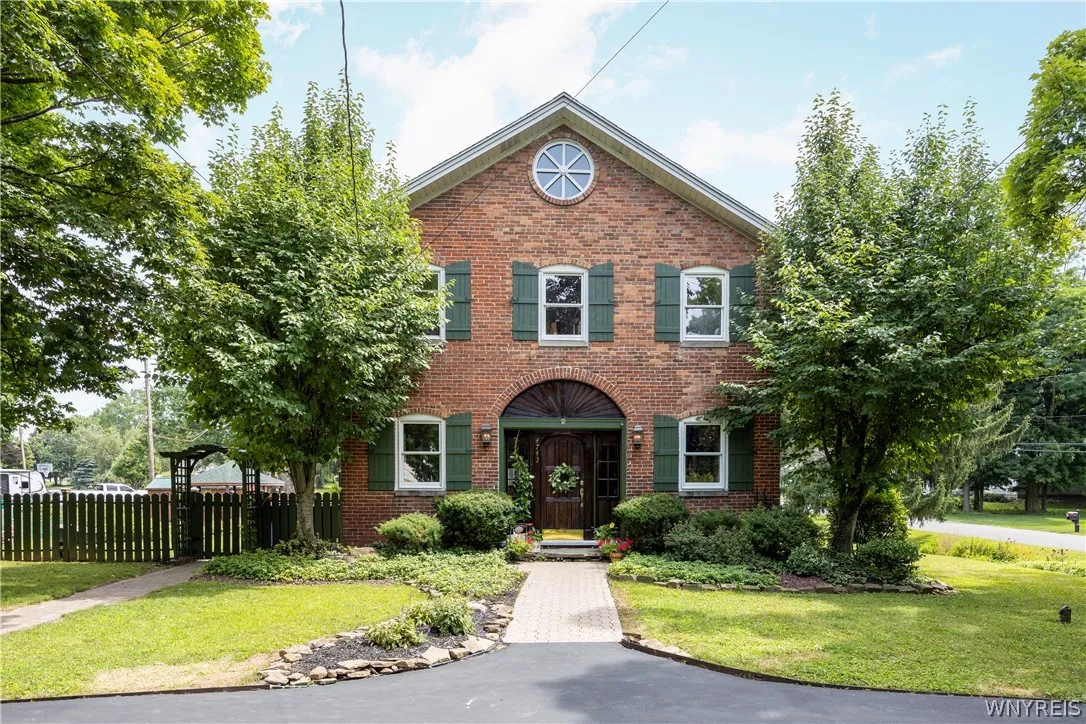 4743 Clark Street, Hamburg, New York 14075, Hamburg, New York 14075, 3 Bedrooms Bedrooms, 8 Rooms Rooms,2 BathroomsBathrooms,Residential,Closed,4743 Clark Street, Hamburg, New York 14075,0,B1553430