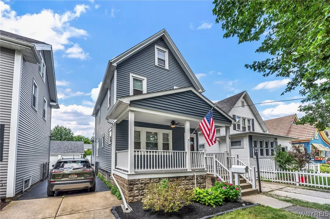 34 Mumford Street, Buffalo, New York 14220, Buffalo, New York 14220, 4 Bedrooms Bedrooms, 10 Rooms Rooms,2 BathroomsBathrooms,Residential,Closed,34 Mumford Street, Buffalo, New York 14220,0,B1553530