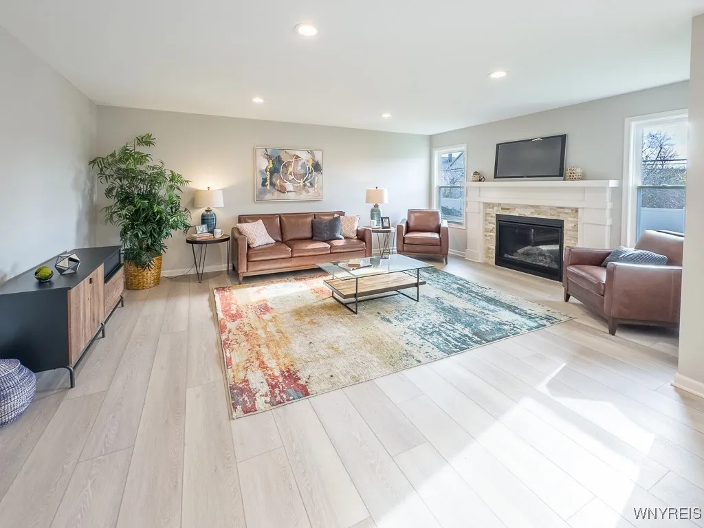 207 Rachel Vincent Way, Buffalo, New York 14216, Buffalo, New York 14216, 3 Bedrooms Bedrooms, 7 Rooms Rooms,2 BathroomsBathrooms,Residential,Closed,207 Rachel Vincent Way, Buffalo, New York 14216,0,B1553560