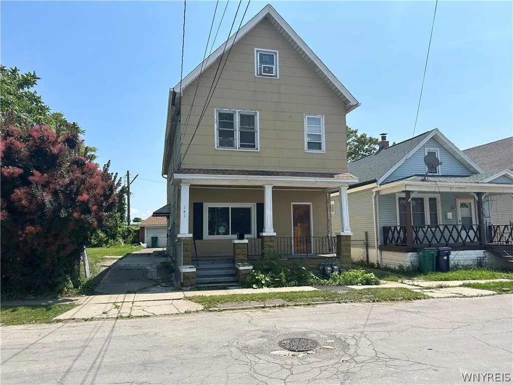 141 Selkirk Street, Buffalo, New York 14210, Buffalo, New York 14210, 5 Bedrooms Bedrooms, 8 Rooms Rooms,1 BathroomBathrooms,Residential Lease,Closed,141 Selkirk Street, Buffalo, New York 14210,0,B1552009