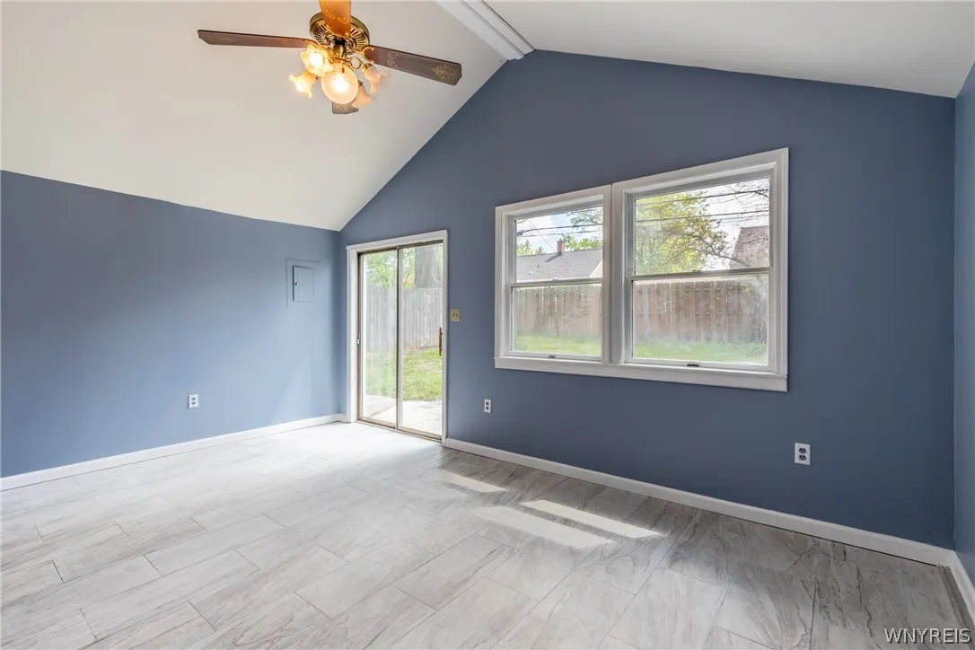 123 Kelvin Drive, Tonawanda-town, New York 14223, Tonawanda, New York 14223, 4 Bedrooms Bedrooms, 7 Rooms Rooms,2 BathroomsBathrooms,Residential,Closed,123 Kelvin Drive, Tonawanda-town, New York 14223,0,B1553705