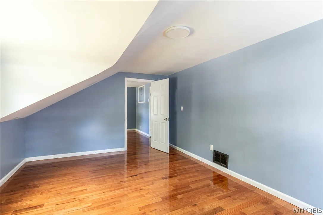 123 Kelvin Drive, Tonawanda-town, New York 14223, Tonawanda, New York 14223, 4 Bedrooms Bedrooms, 7 Rooms Rooms,2 BathroomsBathrooms,Residential,Closed,123 Kelvin Drive, Tonawanda-town, New York 14223,0,B1553705