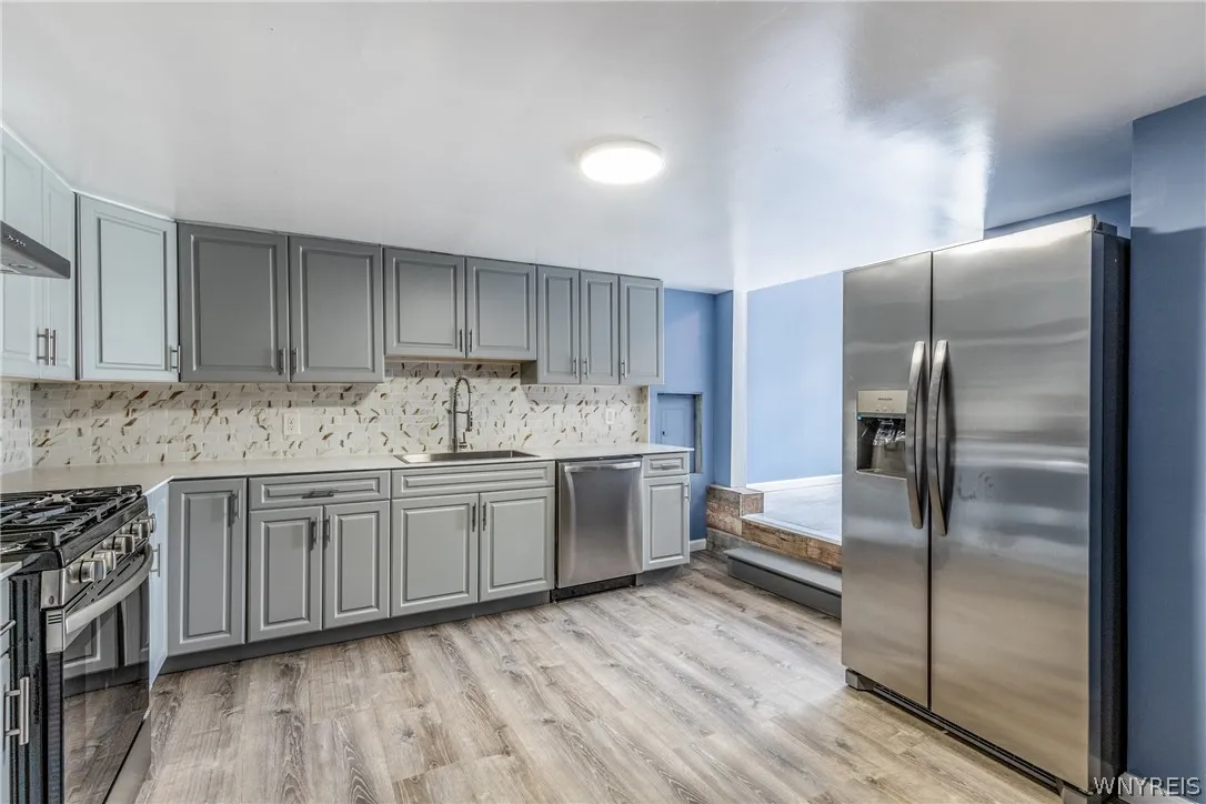 123 Kelvin Drive, Tonawanda-town, New York 14223, Tonawanda, New York 14223, 4 Bedrooms Bedrooms, 7 Rooms Rooms,2 BathroomsBathrooms,Residential,Closed,123 Kelvin Drive, Tonawanda-town, New York 14223,0,B1553705