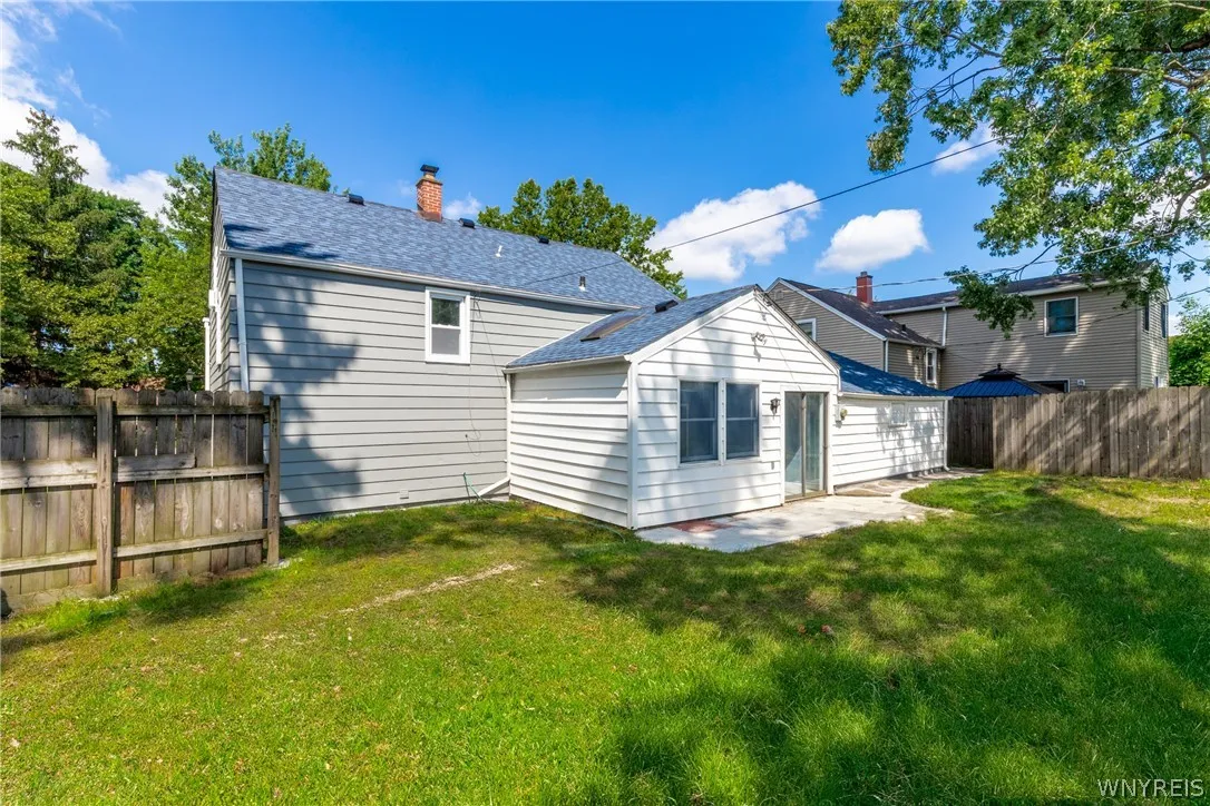 123 Kelvin Drive, Tonawanda-town, New York 14223, Tonawanda, New York 14223, 4 Bedrooms Bedrooms, 7 Rooms Rooms,2 BathroomsBathrooms,Residential,Closed,123 Kelvin Drive, Tonawanda-town, New York 14223,0,B1553705