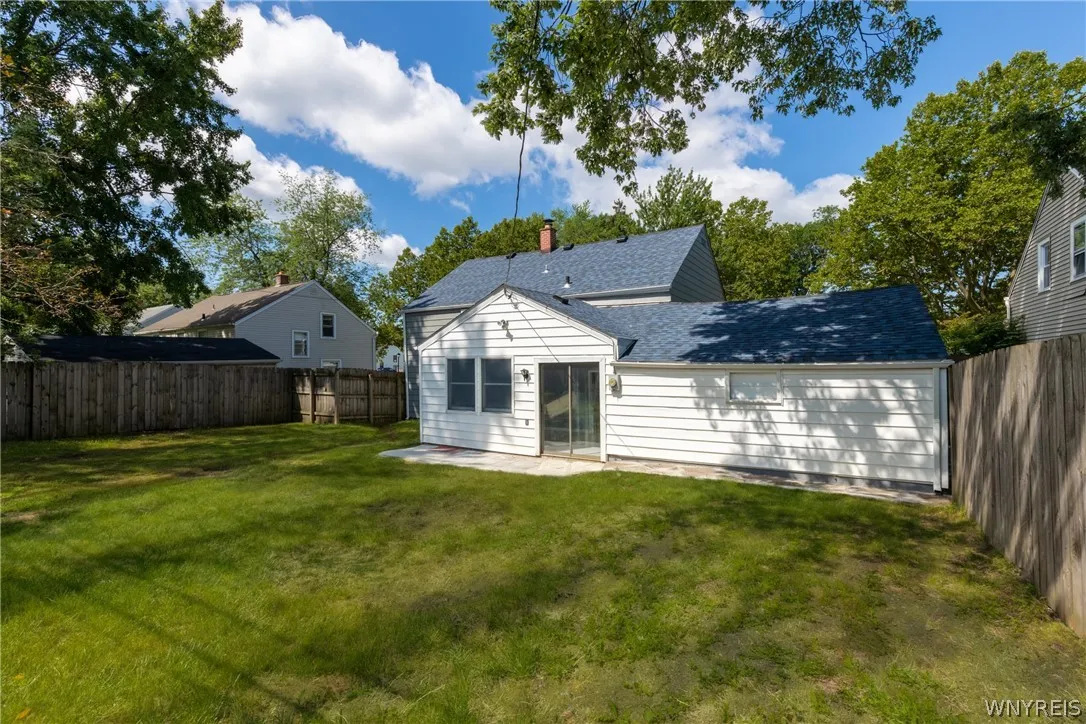 123 Kelvin Drive, Tonawanda-town, New York 14223, Tonawanda, New York 14223, 4 Bedrooms Bedrooms, 7 Rooms Rooms,2 BathroomsBathrooms,Residential,Closed,123 Kelvin Drive, Tonawanda-town, New York 14223,0,B1553705