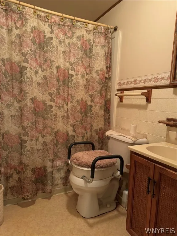 244 Desmond Drive, Tonawanda-town, New York 14150, Tonawanda, New York 14150, 4 Bedrooms Bedrooms, ,2 BathroomsBathrooms,Residential,Closed,244 Desmond Drive, Tonawanda-town, New York 14150,0,B1553862