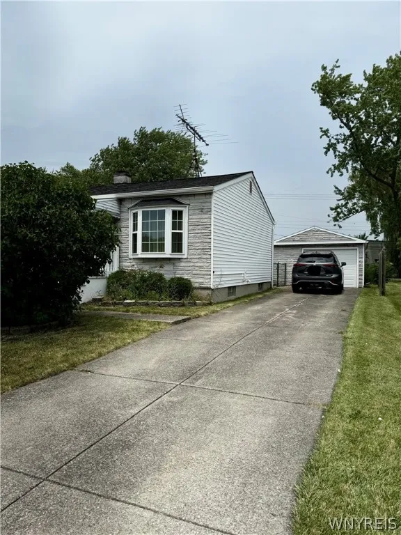 244 Desmond Drive, Tonawanda-town, New York 14150, Tonawanda, New York 14150, 4 Bedrooms Bedrooms, ,2 BathroomsBathrooms,Residential,Closed,244 Desmond Drive, Tonawanda-town, New York 14150,0,B1553862