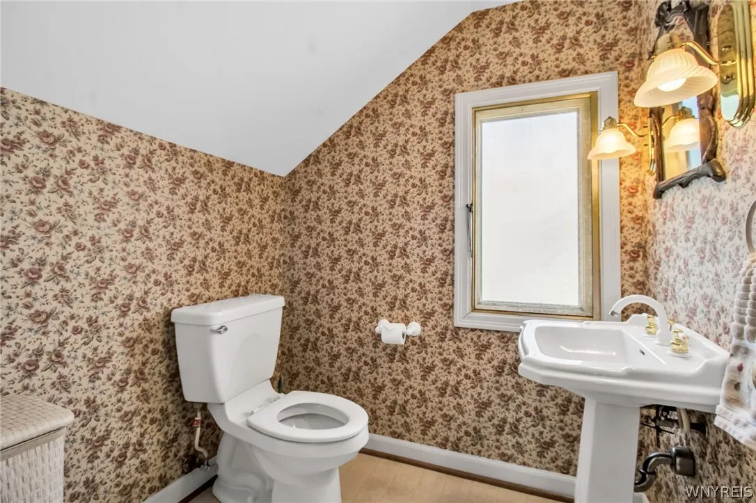 143 Dexter Terrace, Tonawanda-town, New York 14150, Tonawanda, New York 14150, 3 Bedrooms Bedrooms, 6 Rooms Rooms,1 BathroomBathrooms,Residential,Closed,143 Dexter Terrace, Tonawanda-town, New York 14150,0,B1554073