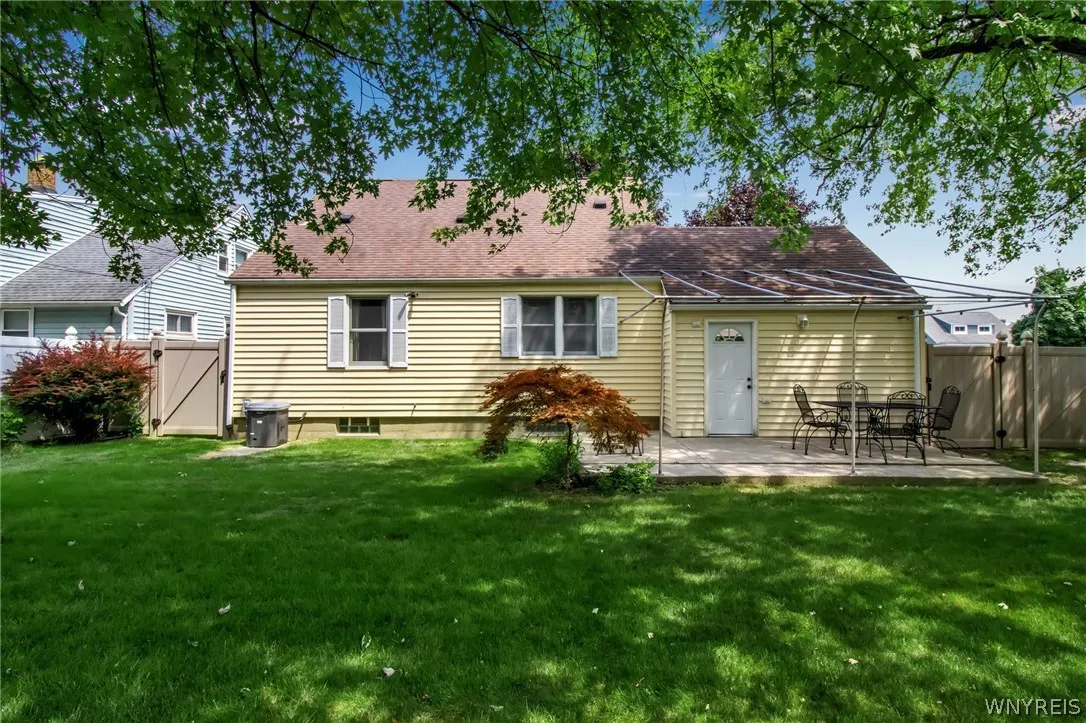 143 Dexter Terrace, Tonawanda-town, New York 14150, Tonawanda, New York 14150, 3 Bedrooms Bedrooms, 6 Rooms Rooms,1 BathroomBathrooms,Residential,Closed,143 Dexter Terrace, Tonawanda-town, New York 14150,0,B1554073