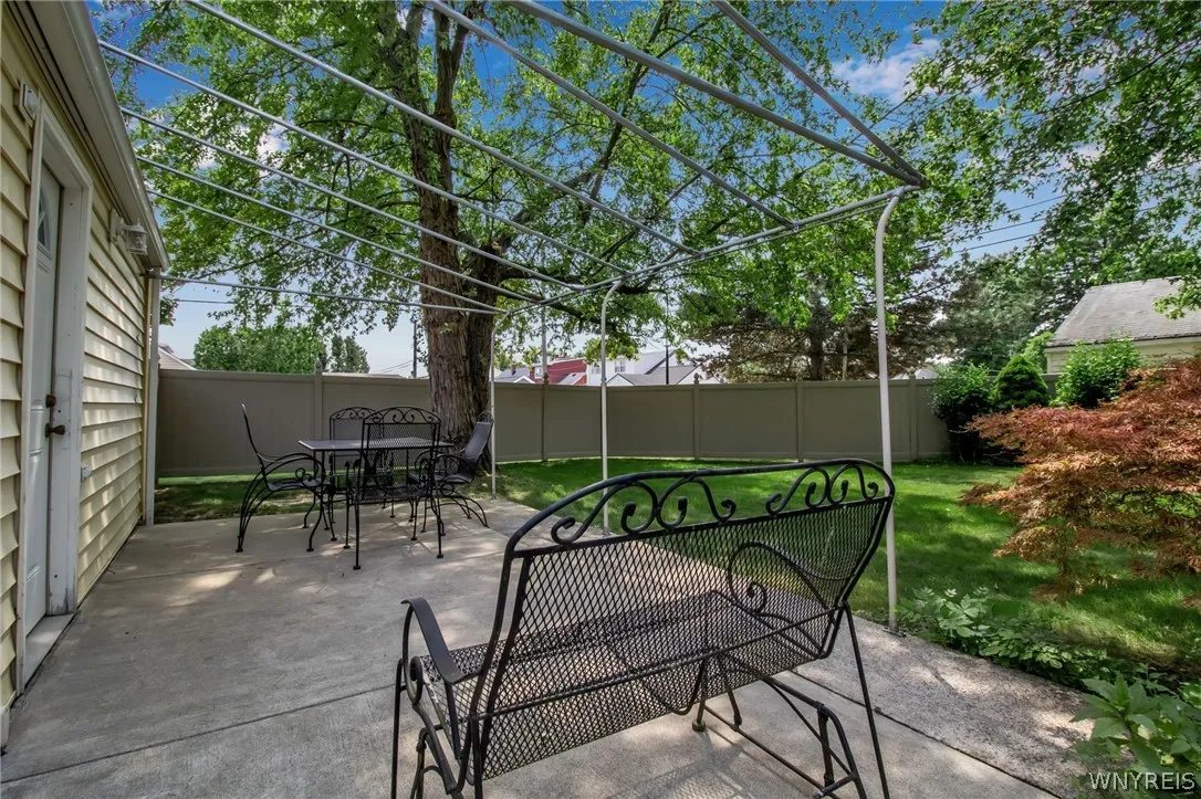 143 Dexter Terrace, Tonawanda-town, New York 14150, Tonawanda, New York 14150, 3 Bedrooms Bedrooms, 6 Rooms Rooms,1 BathroomBathrooms,Residential,Closed,143 Dexter Terrace, Tonawanda-town, New York 14150,0,B1554073