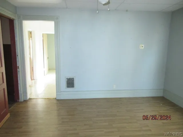 818 West Avenue, Buffalo, New York 14213, Buffalo, New York 14213, 5 Bedrooms Bedrooms, ,2 BathroomsBathrooms,Residential,Closed,818 West Avenue, Buffalo, New York 14213,0,B1554285