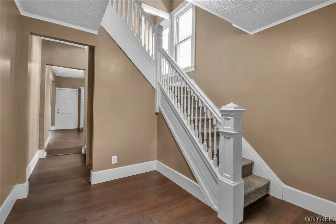 Entry way