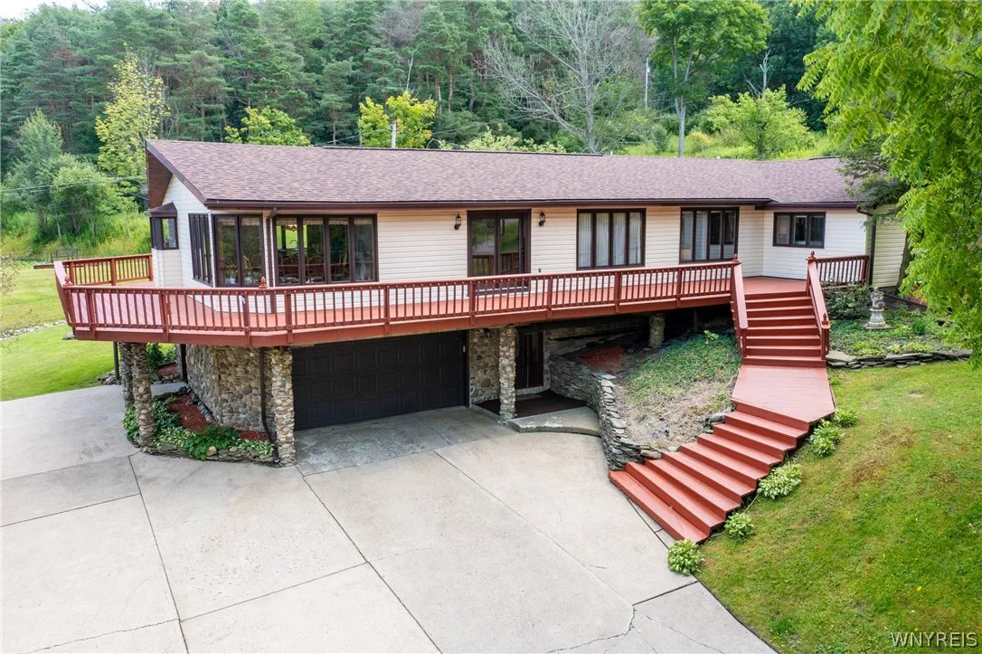 7044 Crane Road, Ellicottville, New York 14731, Ellicottville, New York 14731, 5 Bedrooms Bedrooms, 11 Rooms Rooms,3 BathroomsBathrooms,Residential,For Sale,7044 Crane Road, Ellicottville, New York 14731,0,B1554522