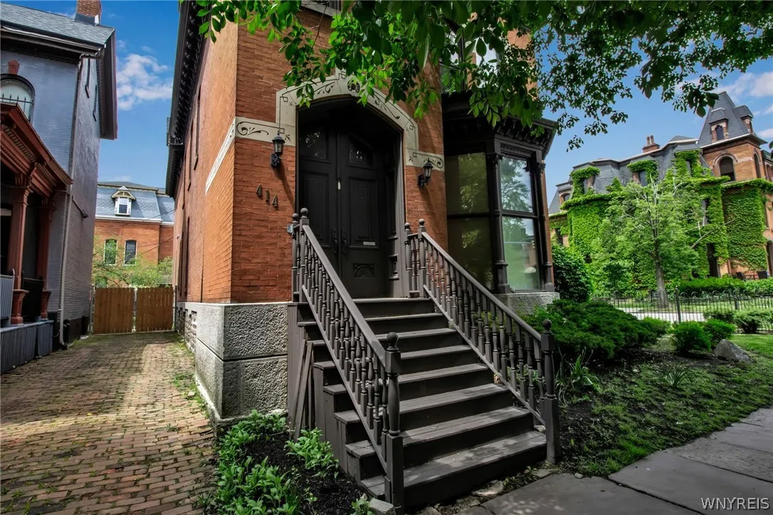 414 Franklin Street, Buffalo, New York 14202, Buffalo, New York 14202, 3 Bedrooms Bedrooms, ,3 BathroomsBathrooms,Residential,Closed,414 Franklin Street, Buffalo, New York 14202,0,B1554797