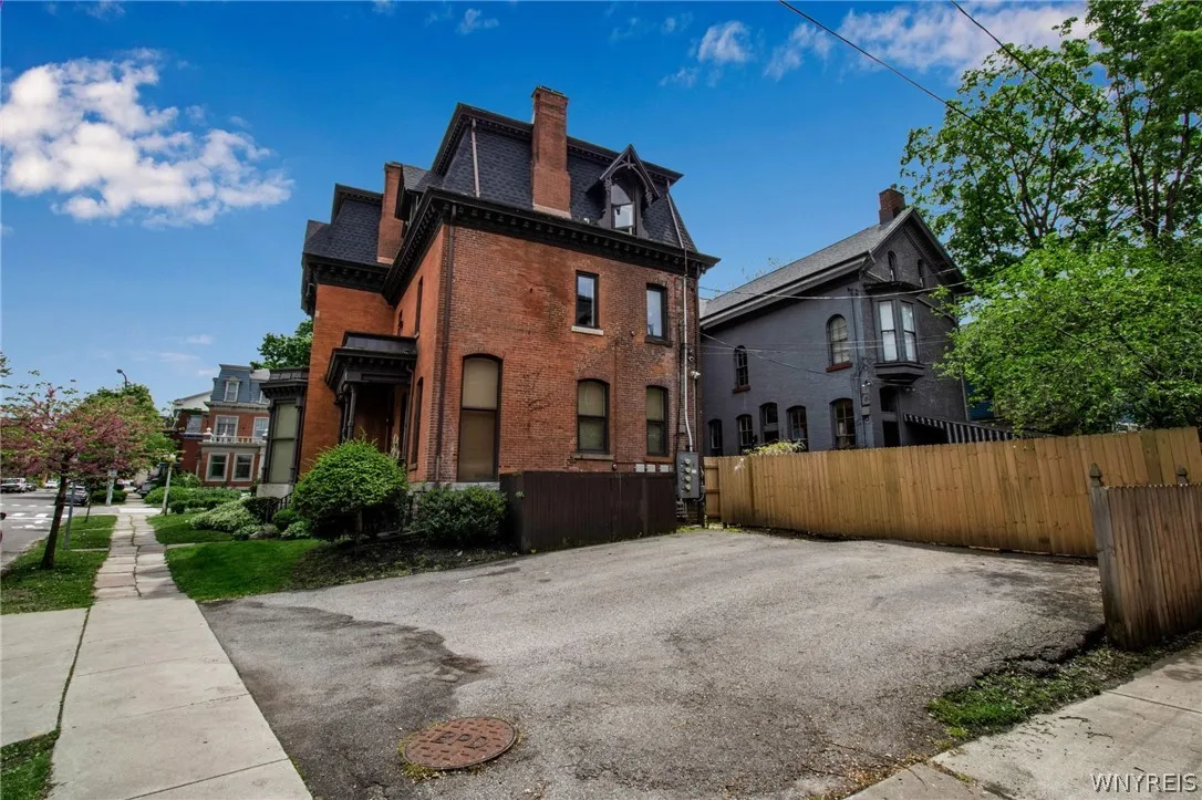 414 Franklin Street, Buffalo, New York 14202, Buffalo, New York 14202, 3 Bedrooms Bedrooms, ,3 BathroomsBathrooms,Residential,Closed,414 Franklin Street, Buffalo, New York 14202,0,B1554797