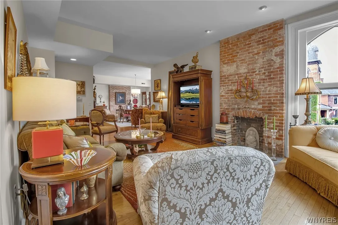 414 Franklin Street, Buffalo, New York 14202, Buffalo, New York 14202, 3 Bedrooms Bedrooms, ,3 BathroomsBathrooms,Residential,Closed,414 Franklin Street, Buffalo, New York 14202,0,B1554797