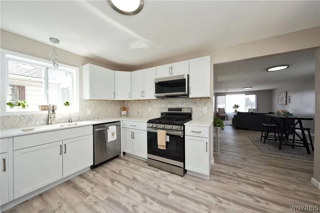 151 Forest Avenue, Buffalo, New York 14213, Buffalo, New York 14213, 4 Bedrooms Bedrooms, 7 Rooms Rooms,2 BathroomsBathrooms,Residential,Closed,151 Forest Avenue, Buffalo, New York 14213,0,B1555002