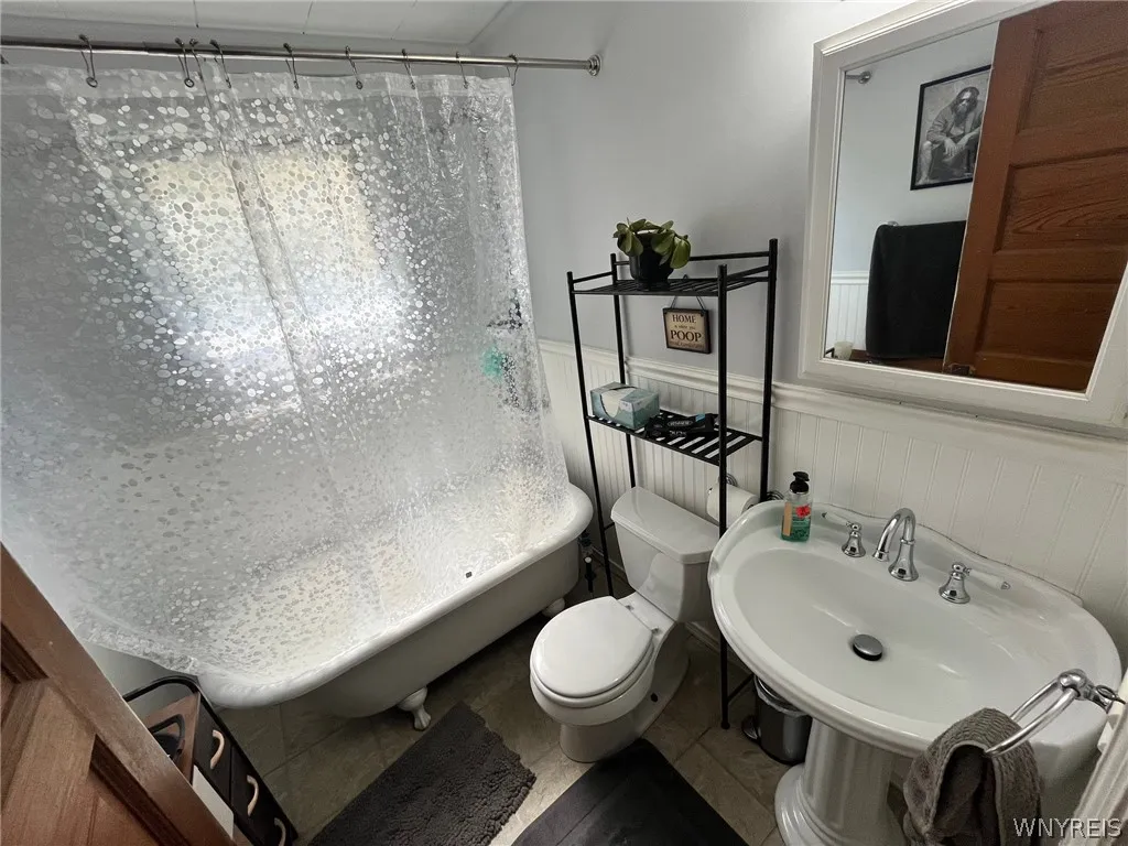 118 Congress Street, Buffalo, New York 14213, Buffalo, New York 14213, 9 Bedrooms Bedrooms, ,3 BathroomsBathrooms,Residential,Closed,118 Congress Street, Buffalo, New York 14213,0,B1555061