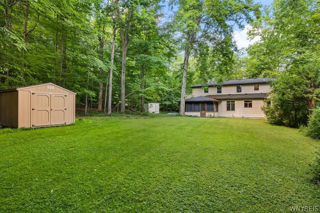 10 Misty Ridge Lane, Orchard Park, New York 14127, Orchard Park, New York 14127, 4 Bedrooms Bedrooms, 10 Rooms Rooms,2 BathroomsBathrooms,Residential,Closed,10 Misty Ridge Lane, Orchard Park, New York 14127,0,B1555112