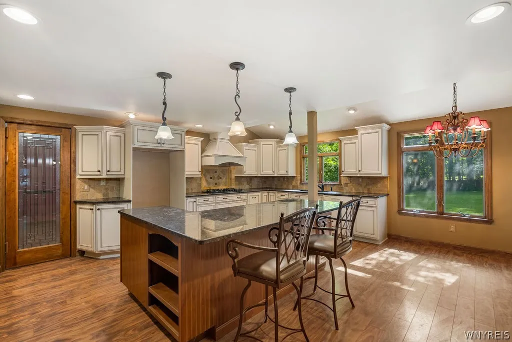 10 Misty Ridge Lane, Orchard Park, New York 14127, Orchard Park, New York 14127, 4 Bedrooms Bedrooms, 10 Rooms Rooms,2 BathroomsBathrooms,Residential,Closed,10 Misty Ridge Lane, Orchard Park, New York 14127,0,B1555112