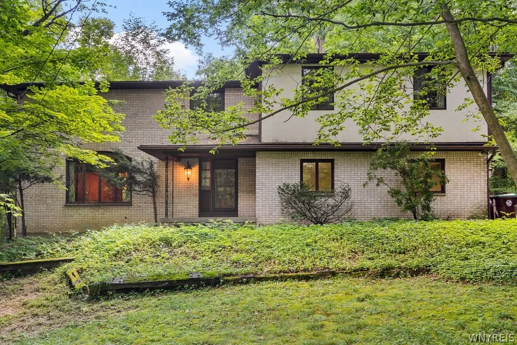 10 Misty Ridge Lane, Orchard Park, New York 14127, Orchard Park, New York 14127, 4 Bedrooms Bedrooms, 10 Rooms Rooms,2 BathroomsBathrooms,Residential,Closed,10 Misty Ridge Lane, Orchard Park, New York 14127,0,B1555112
