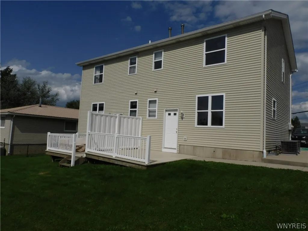 4112 Loring Avenue, Hamburg, New York 14219, Hamburg, New York 14219, 6 Bedrooms Bedrooms, ,2 BathroomsBathrooms,Residential,Closed,4112 Loring Avenue, Hamburg, New York 14219,0,B1555134