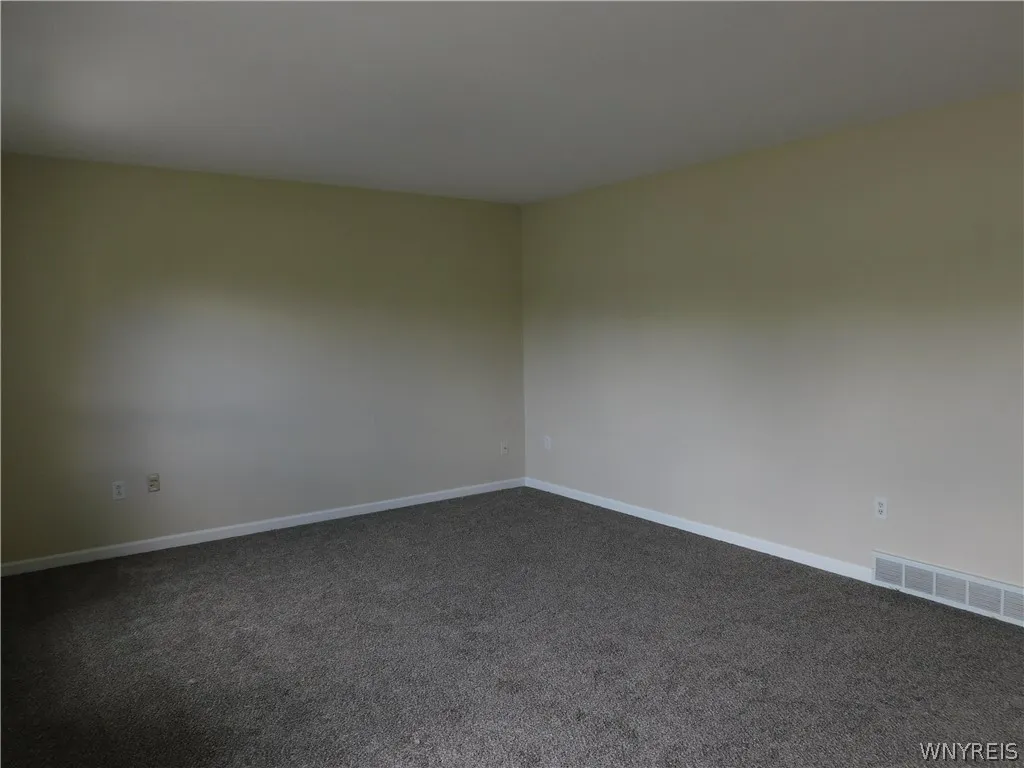 4112 Loring Avenue, Hamburg, New York 14219, Hamburg, New York 14219, 6 Bedrooms Bedrooms, ,2 BathroomsBathrooms,Residential,Closed,4112 Loring Avenue, Hamburg, New York 14219,0,B1555134