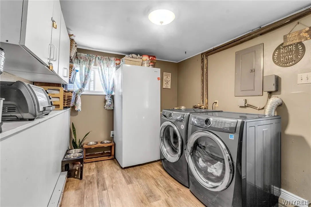 190 Marilyn Drive, Grand Island, New York 14072, Grand Island, New York 14072, 4 Bedrooms Bedrooms, 6 Rooms Rooms,2 BathroomsBathrooms,Residential,Closed,190 Marilyn Drive, Grand Island, New York 14072,0,B1555240