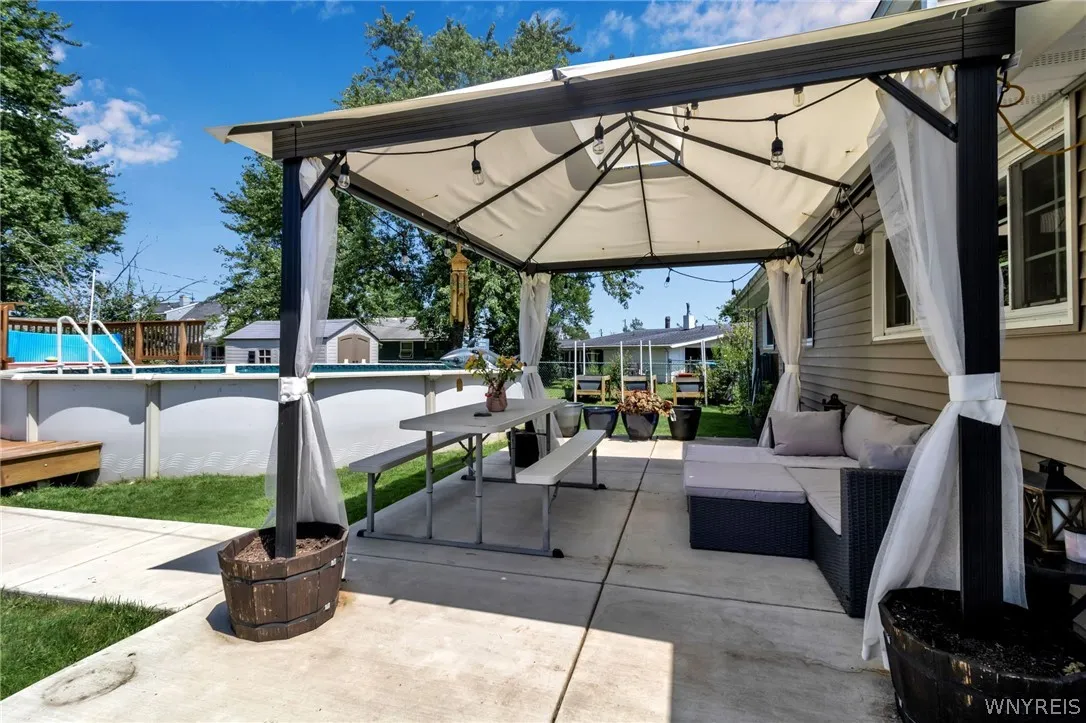 190 Marilyn Drive, Grand Island, New York 14072, Grand Island, New York 14072, 4 Bedrooms Bedrooms, 6 Rooms Rooms,2 BathroomsBathrooms,Residential,Closed,190 Marilyn Drive, Grand Island, New York 14072,0,B1555240