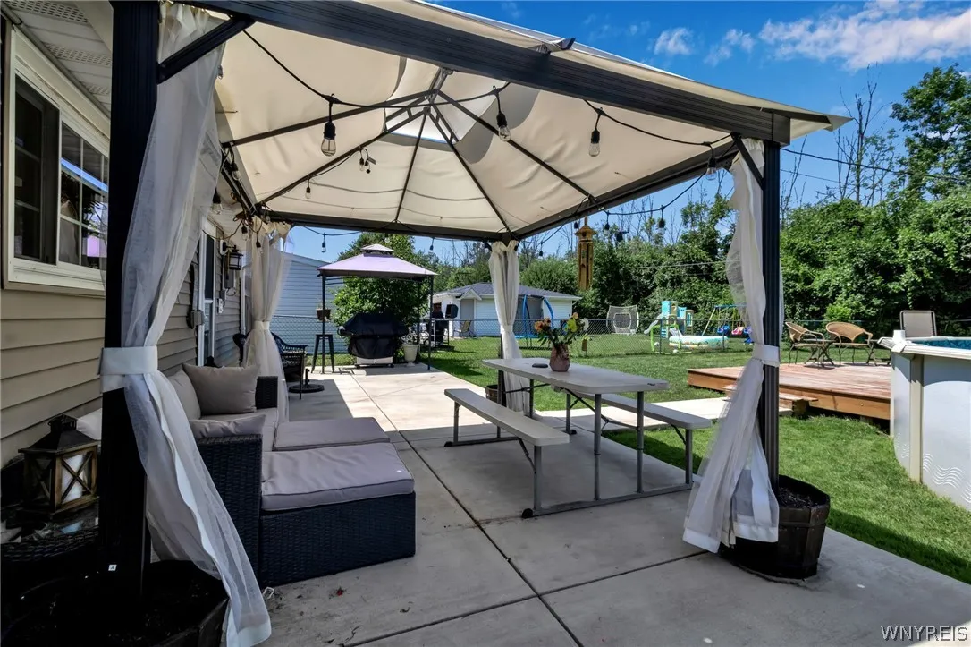 190 Marilyn Drive, Grand Island, New York 14072, Grand Island, New York 14072, 4 Bedrooms Bedrooms, 6 Rooms Rooms,2 BathroomsBathrooms,Residential,Closed,190 Marilyn Drive, Grand Island, New York 14072,0,B1555240