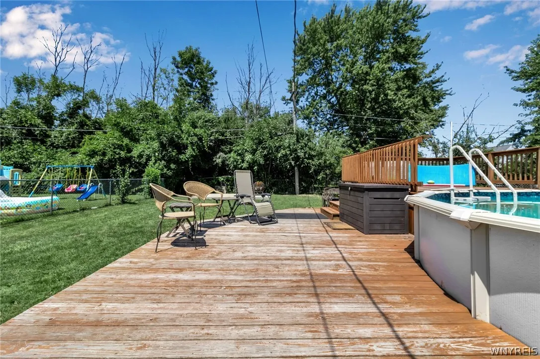 190 Marilyn Drive, Grand Island, New York 14072, Grand Island, New York 14072, 4 Bedrooms Bedrooms, 6 Rooms Rooms,2 BathroomsBathrooms,Residential,Closed,190 Marilyn Drive, Grand Island, New York 14072,0,B1555240