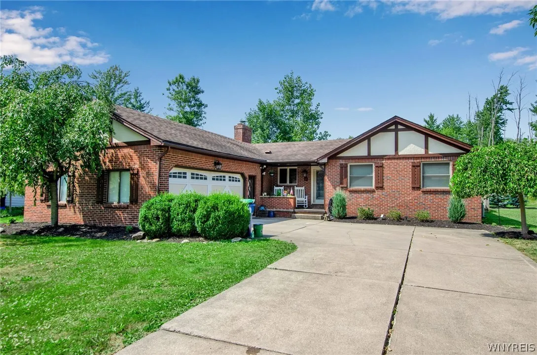 19 Misty Lane, Amherst, New York 14051, Amherst, New York 14051, 3 Bedrooms Bedrooms, 7 Rooms Rooms,2 BathroomsBathrooms,Residential,Closed,19 Misty Lane, Amherst, New York 14051,0,B1555501