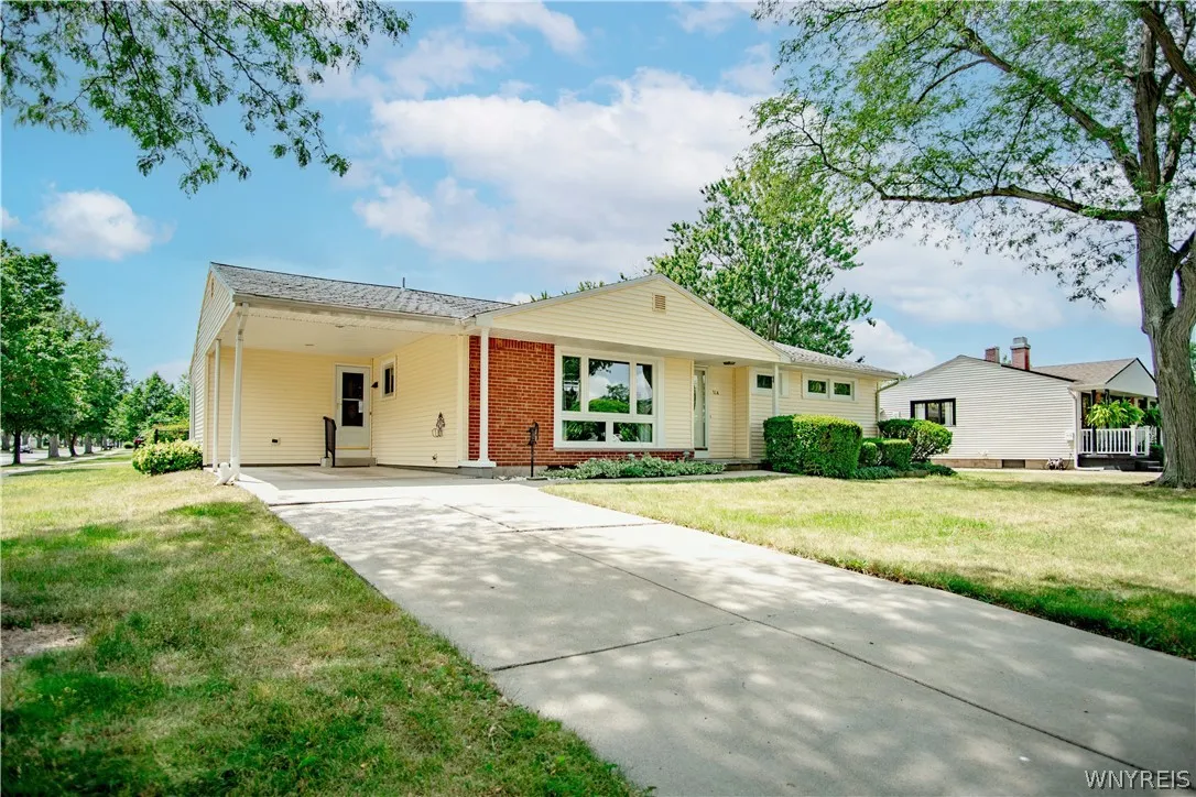 314 Yorkshire Road, Tonawanda-town, New York 14150, Tonawanda, New York 14150, 3 Bedrooms Bedrooms, 7 Rooms Rooms,1 BathroomBathrooms,Residential,Closed,314 Yorkshire Road, Tonawanda-town, New York 14150,0,B1555936