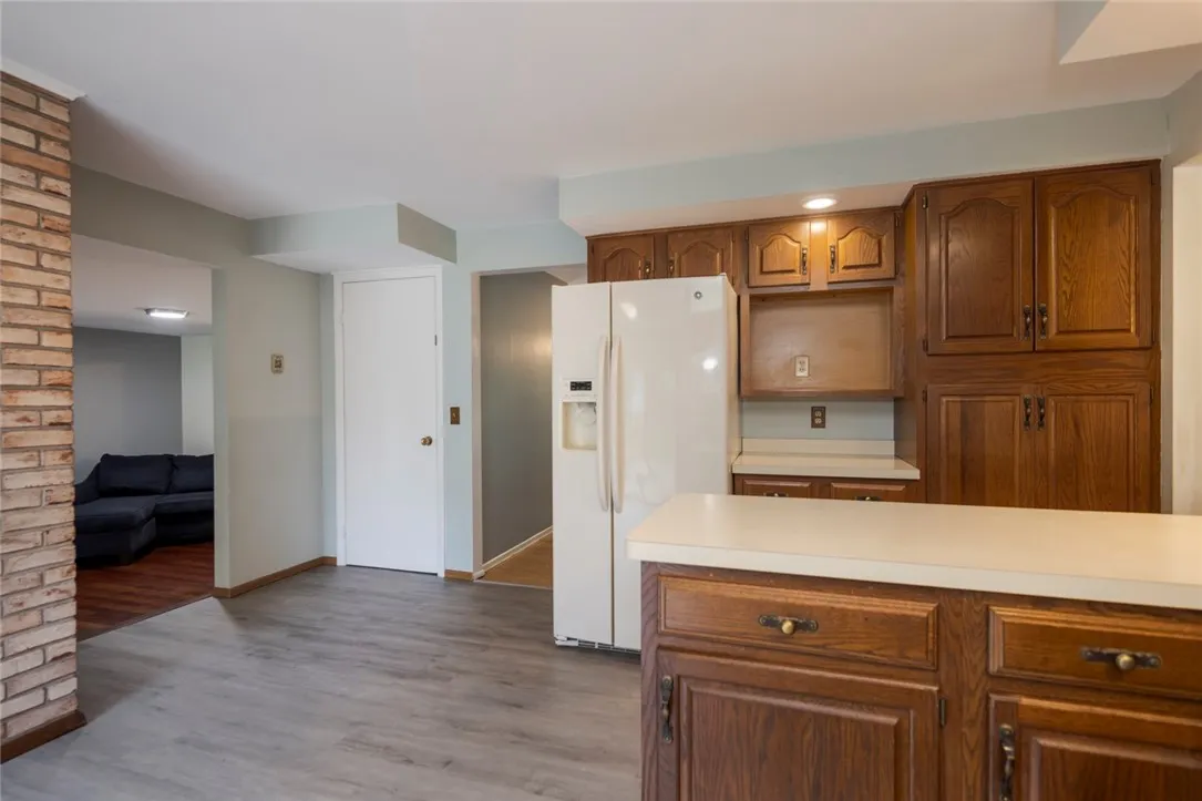 41 Warder Drive, Pittsford, New York 14534, Pittsford, New York 14534, 4 Bedrooms Bedrooms, 8 Rooms Rooms,2 BathroomsBathrooms,Residential,Closed,41 Warder Drive, Pittsford, New York 14534,0,R1556008