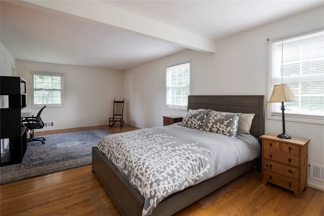 41 Warder Drive, Pittsford, New York 14534, Pittsford, New York 14534, 4 Bedrooms Bedrooms, 8 Rooms Rooms,2 BathroomsBathrooms,Residential,Closed,41 Warder Drive, Pittsford, New York 14534,0,R1556008