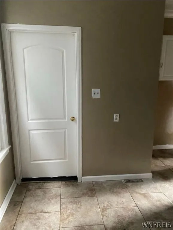 280 Vermont Street, Buffalo, New York 14213, Buffalo, New York 14213, 6 Bedrooms Bedrooms, ,3 BathroomsBathrooms,Residential,Closed,280 Vermont Street, Buffalo, New York 14213,0,B1555574