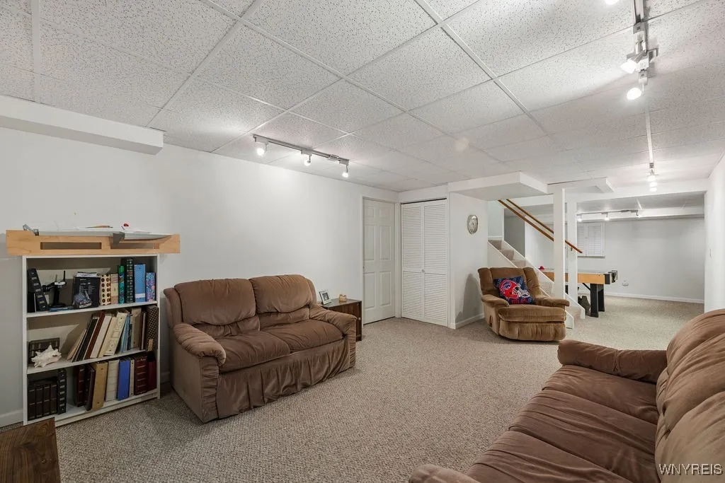 891 East River Road, Grand Island, New York 14072, Grand Island, New York 14072, 4 Bedrooms Bedrooms, 8 Rooms Rooms,2 BathroomsBathrooms,Residential,Closed,891 East River Road, Grand Island, New York 14072,0,B1556538