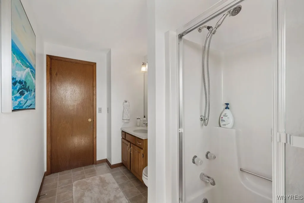 891 East River Road, Grand Island, New York 14072, Grand Island, New York 14072, 4 Bedrooms Bedrooms, 8 Rooms Rooms,2 BathroomsBathrooms,Residential,Closed,891 East River Road, Grand Island, New York 14072,0,B1556538