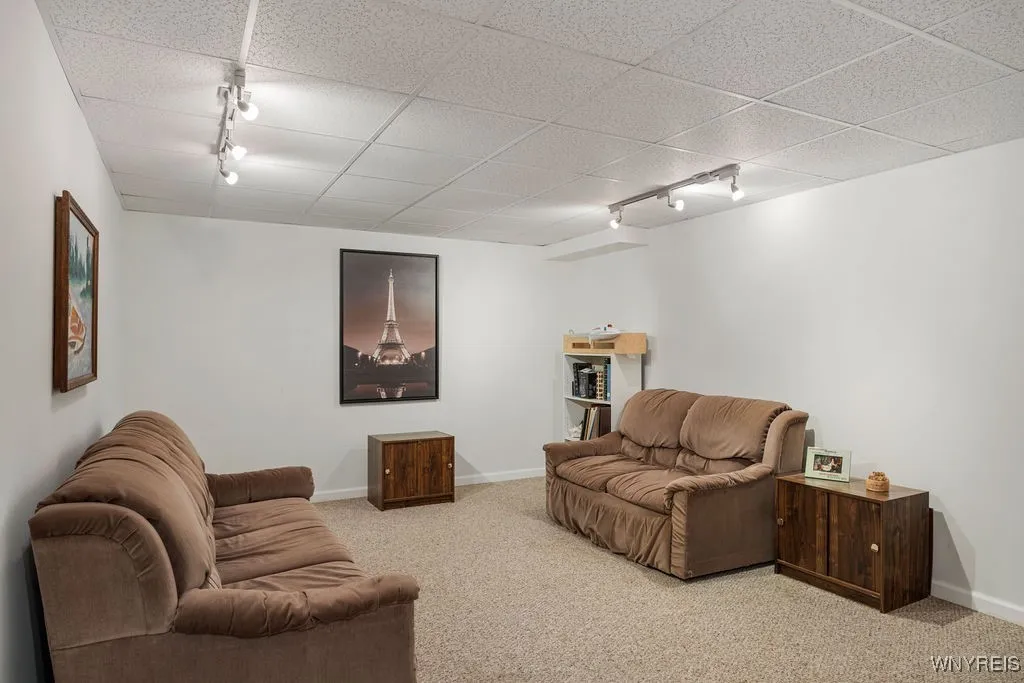 891 East River Road, Grand Island, New York 14072, Grand Island, New York 14072, 4 Bedrooms Bedrooms, 8 Rooms Rooms,2 BathroomsBathrooms,Residential,Closed,891 East River Road, Grand Island, New York 14072,0,B1556538