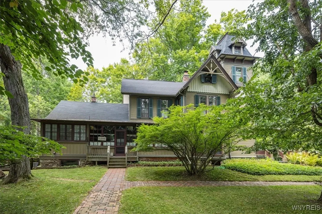 115 Buffalo Road, Aurora, New York 14052, Aurora, New York 14052, 6 Bedrooms Bedrooms, 12 Rooms Rooms,2 BathroomsBathrooms,Residential,Closed,115 Buffalo Road, Aurora, New York 14052,0,B1555553