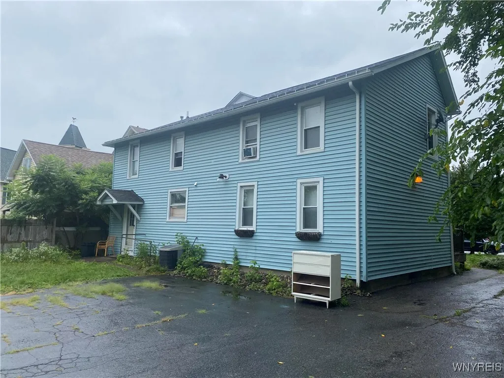 37 Hamburg Street, Aurora, New York 14052, Aurora, New York 14052, 5 Bedrooms Bedrooms, ,3 BathroomsBathrooms,Residential,Closed,37 Hamburg Street, Aurora, New York 14052,0,B1556491