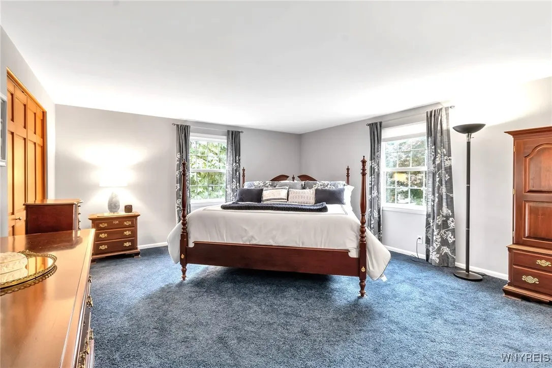 18x15 Primary BD with walk-in closet + remodeled full Ba