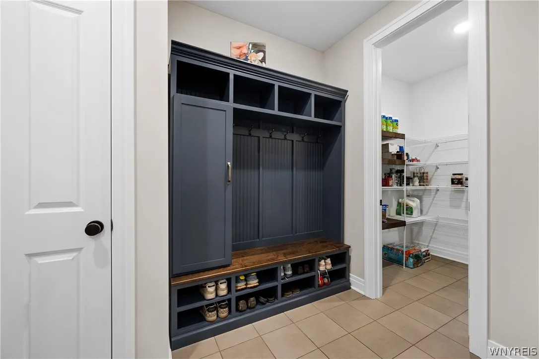 17 Woodthrush Trail, Orchard Park, New York 14127, Orchard Park, New York 14127, 4 Bedrooms Bedrooms, 9 Rooms Rooms,2 BathroomsBathrooms,Residential,Closed,17 Woodthrush Trail, Orchard Park, New York 14127,0,B1555707