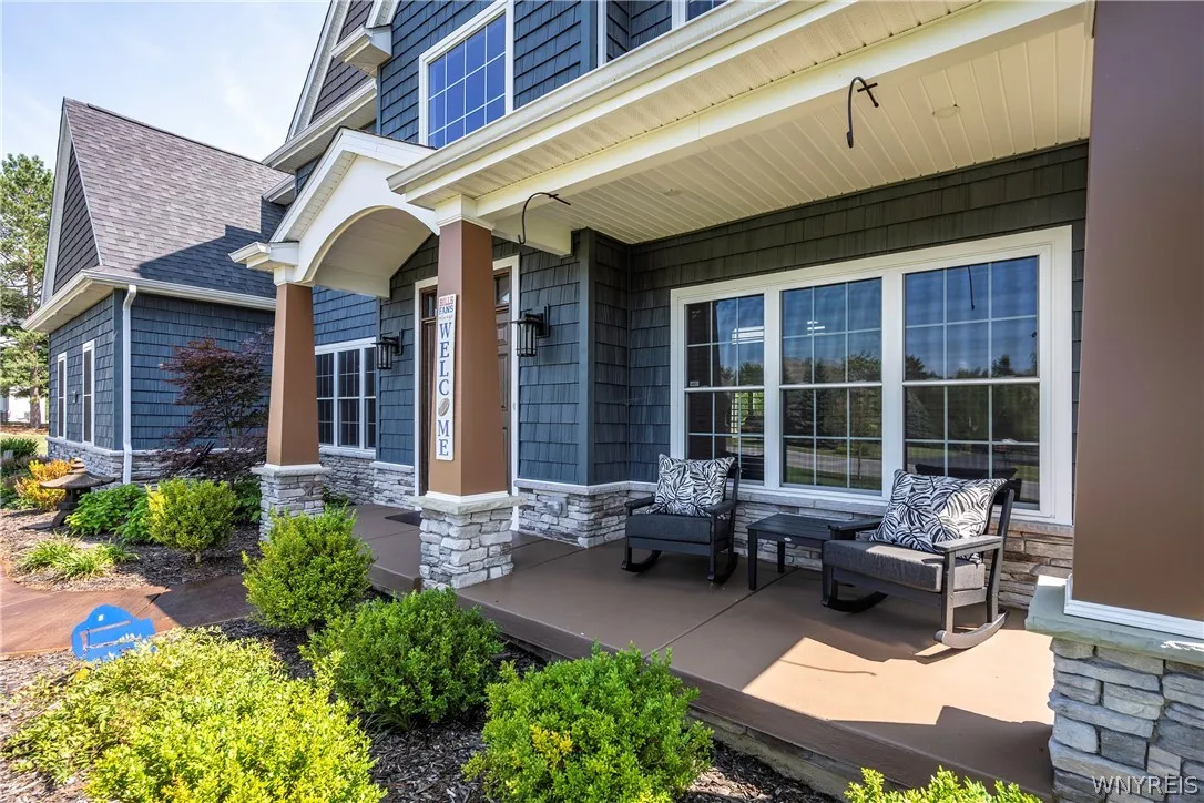 17 Woodthrush Trail, Orchard Park, New York 14127, Orchard Park, New York 14127, 4 Bedrooms Bedrooms, 9 Rooms Rooms,2 BathroomsBathrooms,Residential,Closed,17 Woodthrush Trail, Orchard Park, New York 14127,0,B1555707